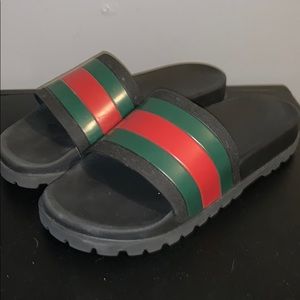 Gucci flip flops slides